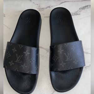 LV Slides  Gucci men shoes, Louis vuitton men, Louis vuitton shoes